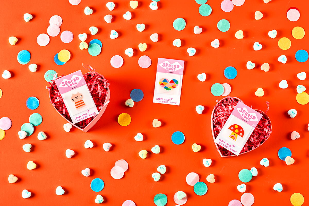 HDP x Suzy Ultman Rainbow Heart L'il Something Iron-On Card