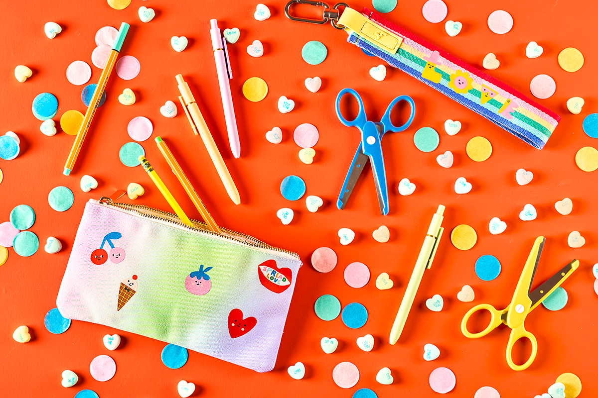 HDP x Suzy Ultman Pack of Love, 6 L'il Something Iron-On Cards